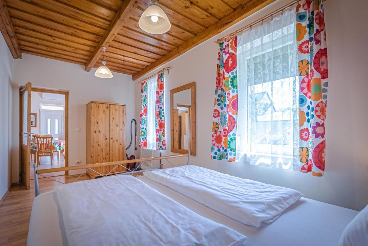 Sunny Garden Pihenohaz Villa Siofok Bagian luar foto